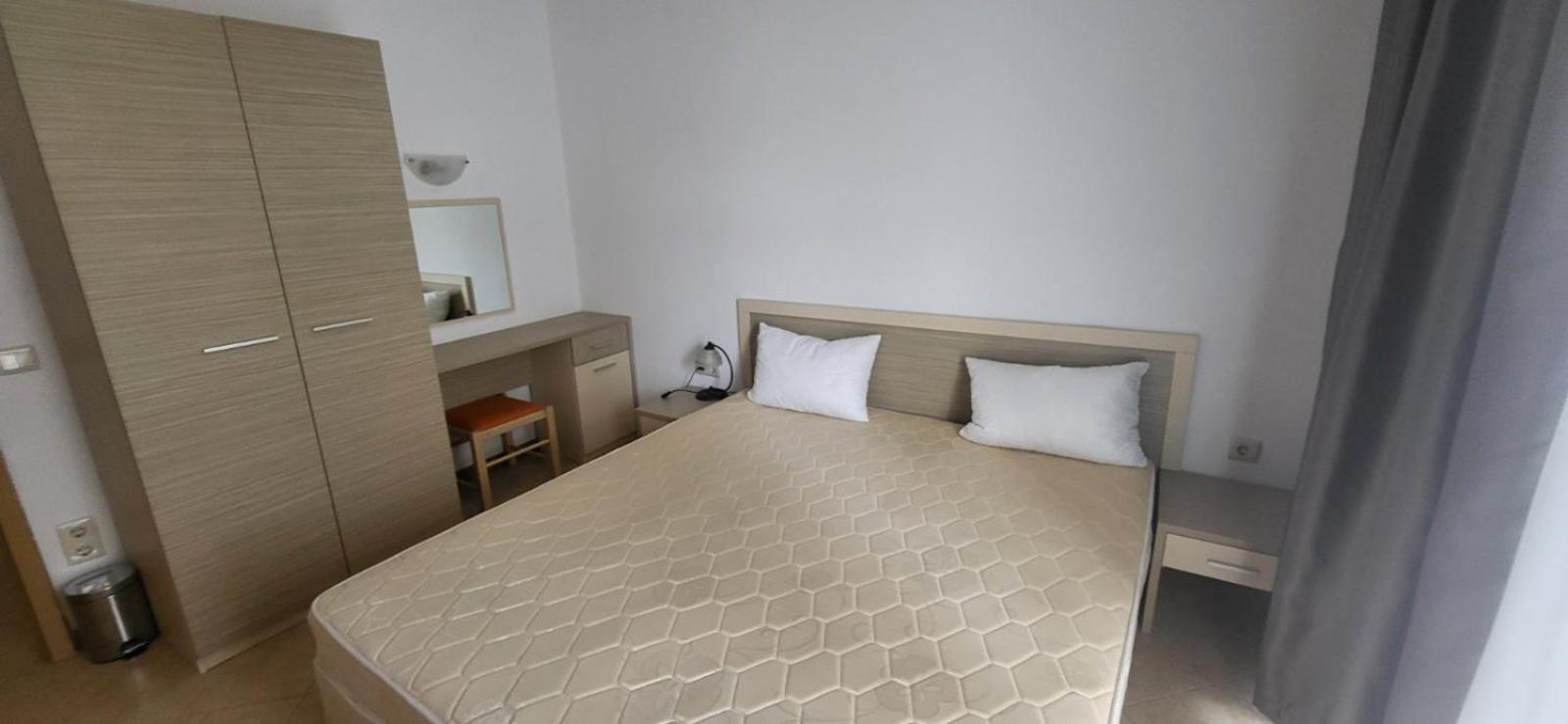 One Bedroom Guest Suite Slăntjev Brjag Exteriör bild